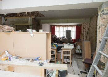 Builders building home